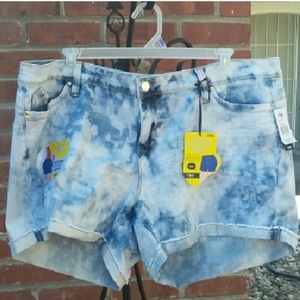 YMI Butt lifting shorts size 24 NWT